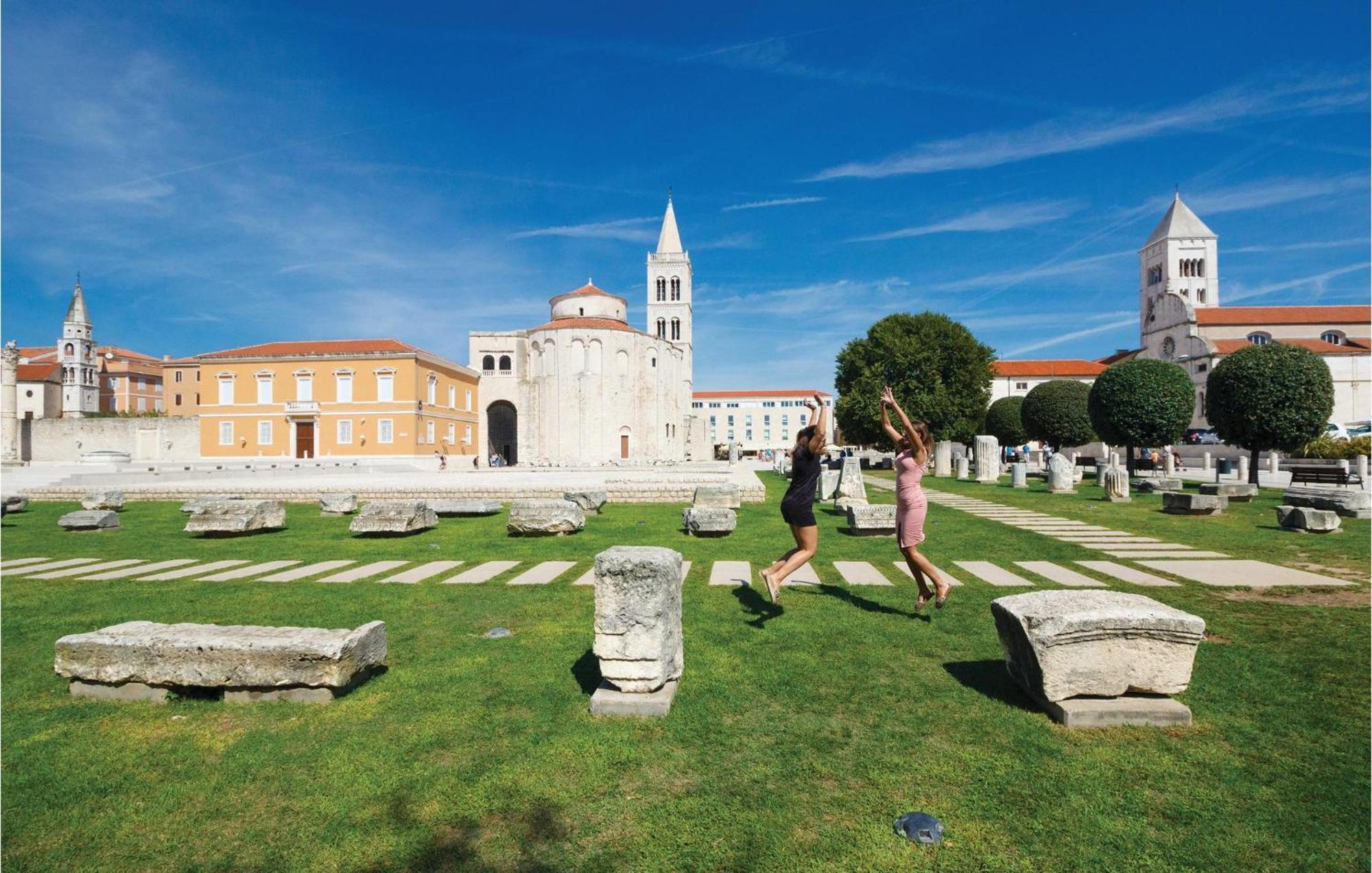 2 Bedroom Gorgeous Apartment In Zadar Exterior photo